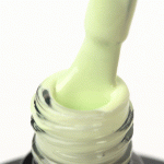 OCHO NAILS Lakier hybrydowy pastels P05 -5 g 3